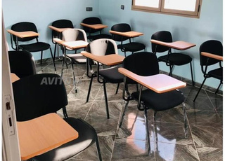 chaise iso avec écritoire - كرسي مدرسة