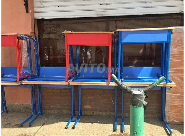 Table Chaise Semi Métallique Tableau    Bouznika