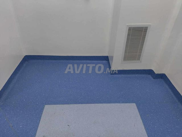 Pose de revêtements de sol et mur 