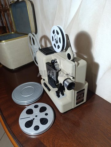 Projecteur Super 8 automatique Eumig 