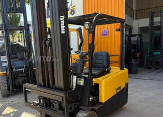 رافعة شوكية كهربائية ذات صاري ثلاثي 5,5 متر