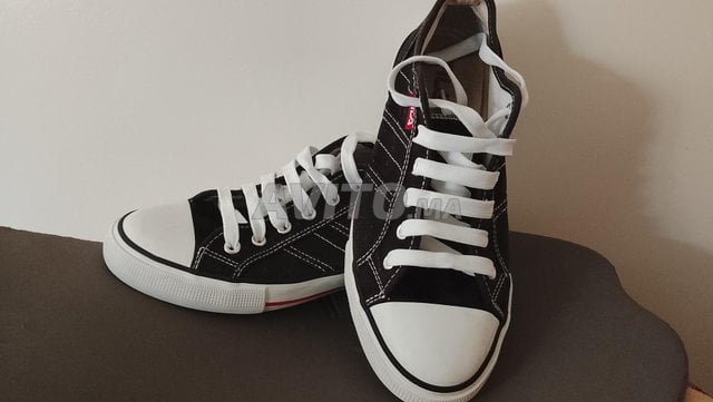 snickers FILA 