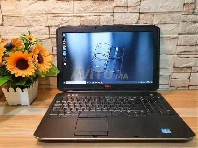 Dell i5 Ram 8 Disc 256 SSD écran 15 