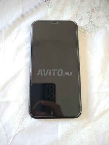 iphone XR 64GB noir (comme neuf)