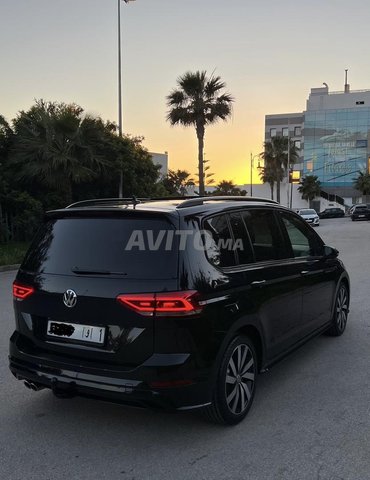 Volkswagen Touran R line Automatique 2018 à Tanger