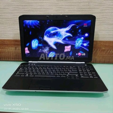 Dell i5 Ram 8 Disc 256 SSD écran 15 