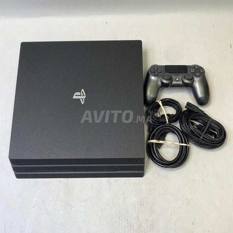 Ps4 Pro avec 10 jeux 