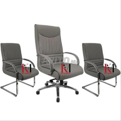 DES CHAISES BONNE QUALITÉ   DE BOUZNIKA