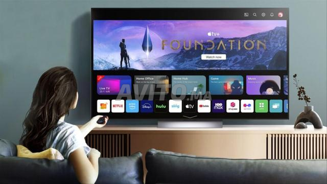 UHD IPTV a une bibliothèque des VOD et des CHAINE 