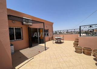 Appartement a vendre avec une grande terrasse