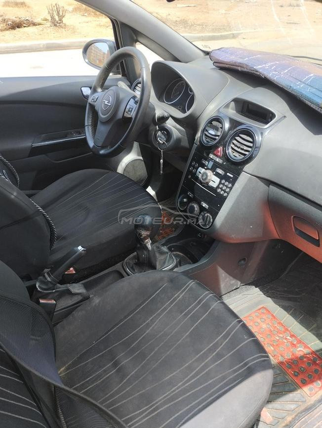 Opel Corsa Essence Manuelle 2011 à Salé
