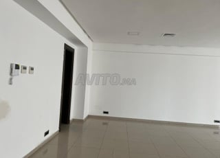 bureau à abdelmoumen pour location 123m²