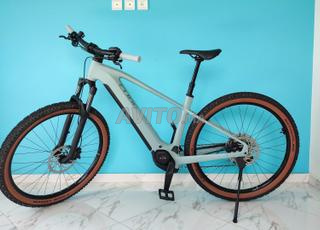 vtt électrique cube réaction race 2025 