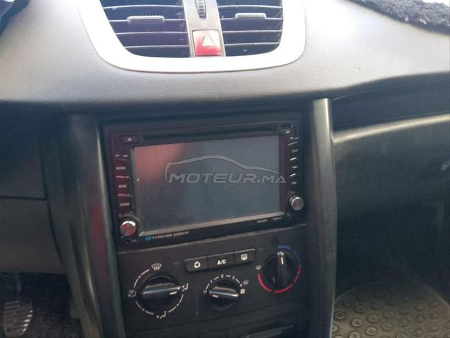 Peugeot 207 diesel bon état 