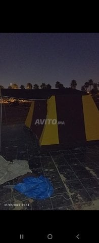 Tente en bon état 