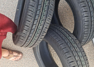 Pneus Bridgestone neufs