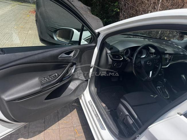 Opel Astra Diesel Automatique 10-2019 à Casablanca