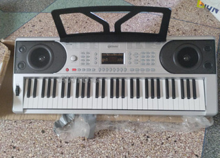 Clavier piano, Synthétiseur Schubert 