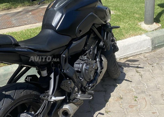 YAMAHA MT07 