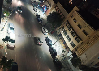 app avendre en face cinéma friwato a côté BIM 