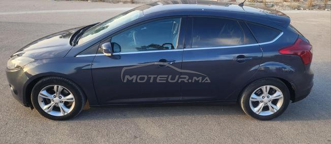 voiture ford focus en très bon état 