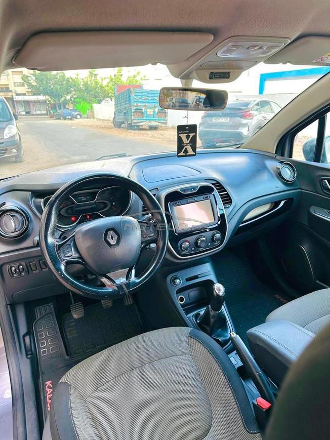 Renault Captur Diesel Manuelle 2017 à Casablanca