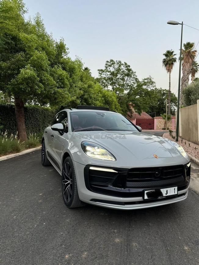 Porsche   /2022   85000 km  84 million a negocier