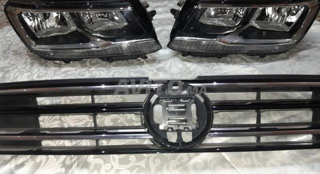 Phares et calandre Tiguan origine très bon état 