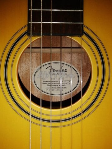 Guitare classique Fender ESC110 Nylon Series 
