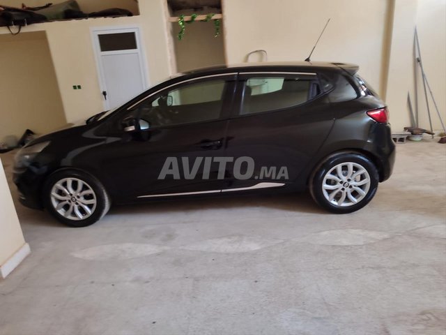 للبيع مرحبا بالجميع 