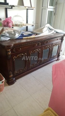 À VENDRE  Meuble buffet et grand miroir assorti