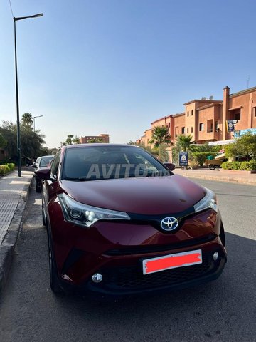 Toyota C-HR Hybride Automatique 2018 à Marrakech