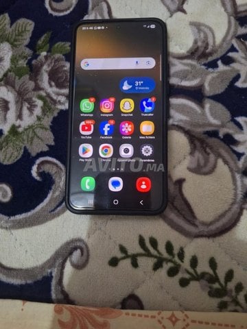 Samsung S22 normal