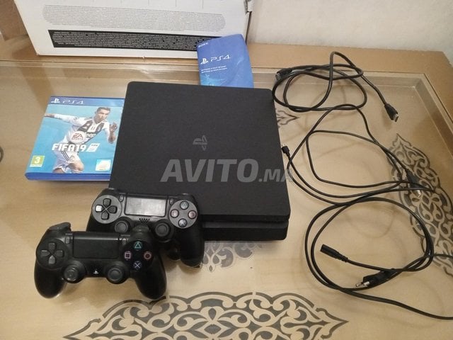 PS4 slim 1tO en ligne