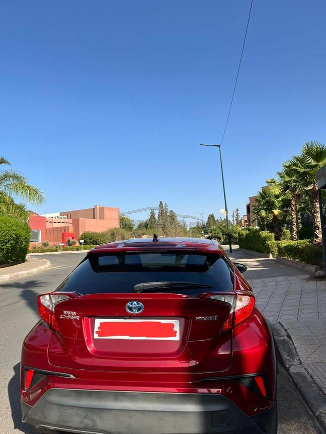 Toyota C-HR Hybride Automatique 2018 à Marrakech