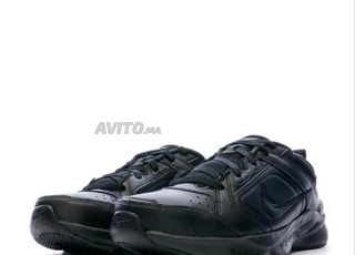 سبرديلة Nike أصلية كحلة جديدة بثمن مناسب