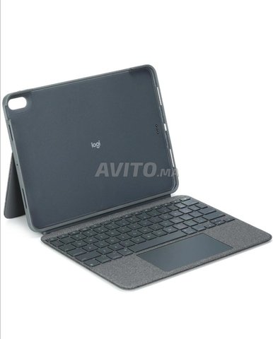 clavier Logitech combo touch iPad Air 5 Air 4 