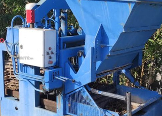 Machine de fabrication de briques