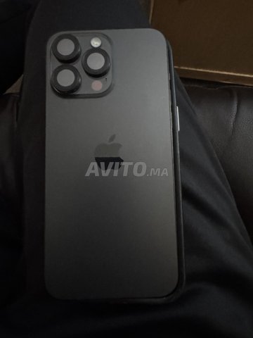 iPhone 15 Pro Max 256GB Bon état 