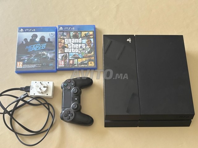 ps4 500gb très peu utilisée.