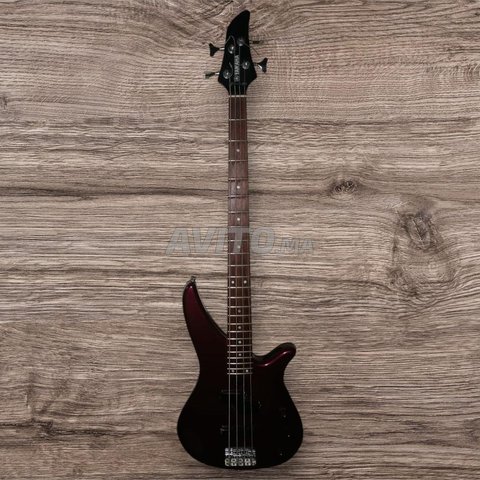 Guitare basse professionnelle Yamaha RBX 270 