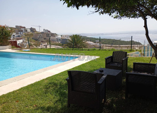 Villa à louer par jour avec piscine 