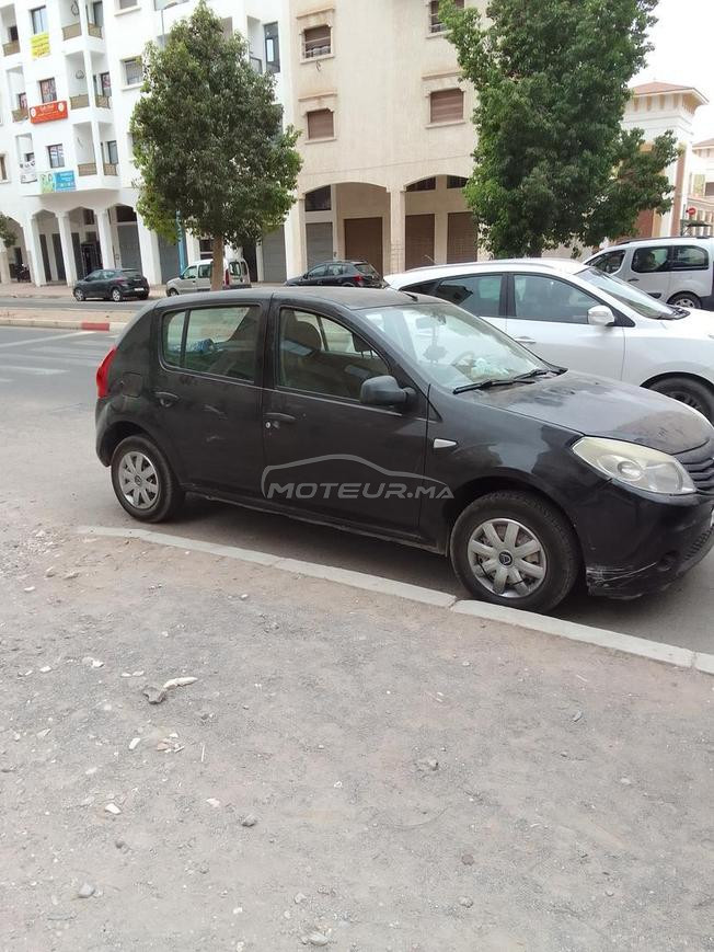Dacia Sandero Essence Manuelle 2011 à Agadir
