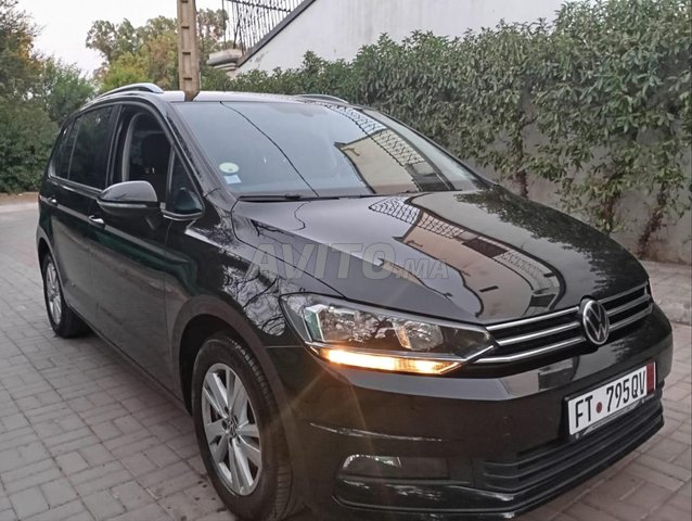 Volkswagen Touran Diesel Automatique 2021 à Settat