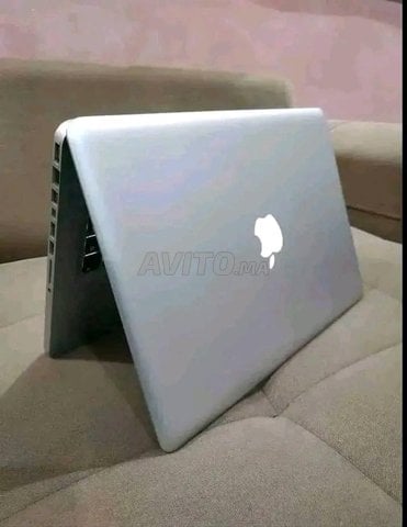 MacBook Pro i5 Ram 8 Disc SSDD batterie 5h 