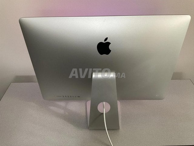 Imac i5 Slime 22 inch disk 256 SSD Ram 8 Go