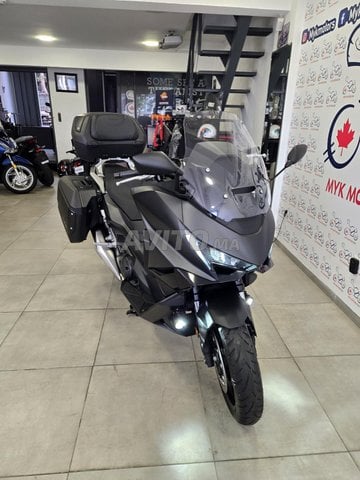 2025 Honda Forza 750 seulement 1000 kms