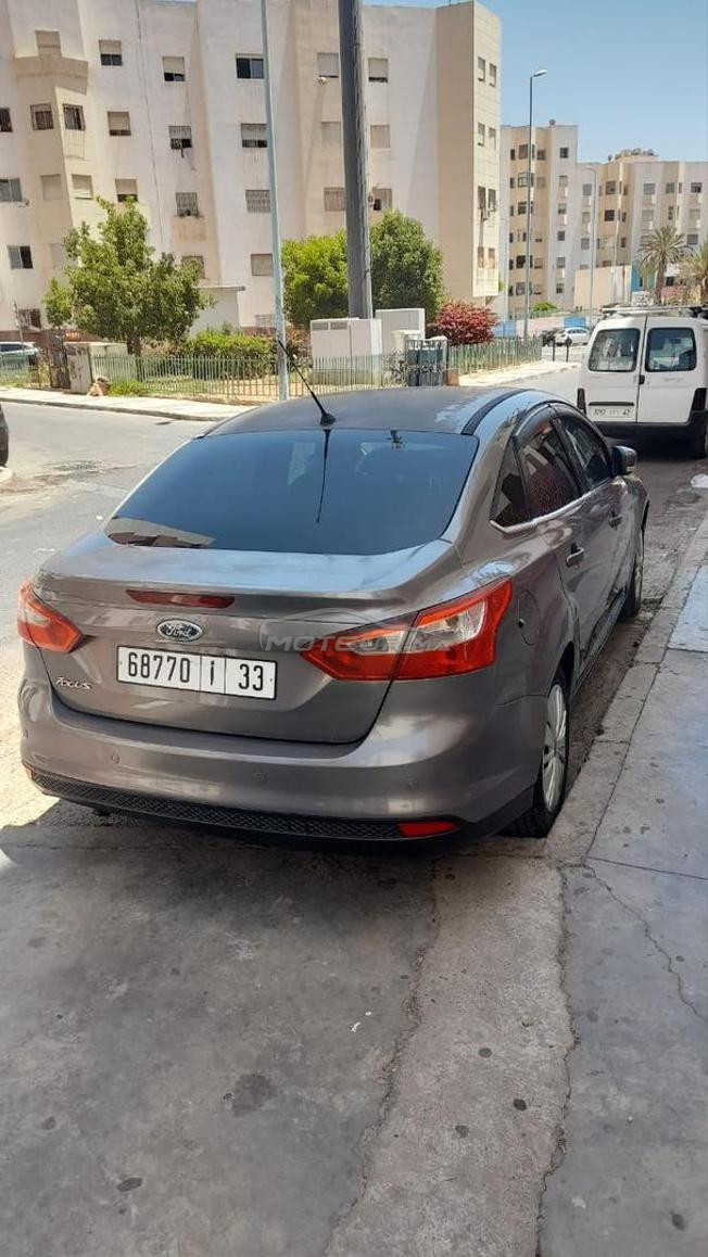 ford focus titanium  2 eme main