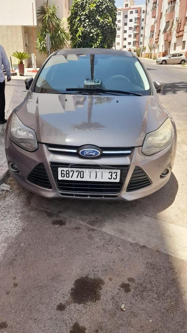 ford focus titanium  2 eme main