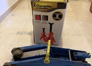 4 chandelles à crémaillère et crique 2 tonnes